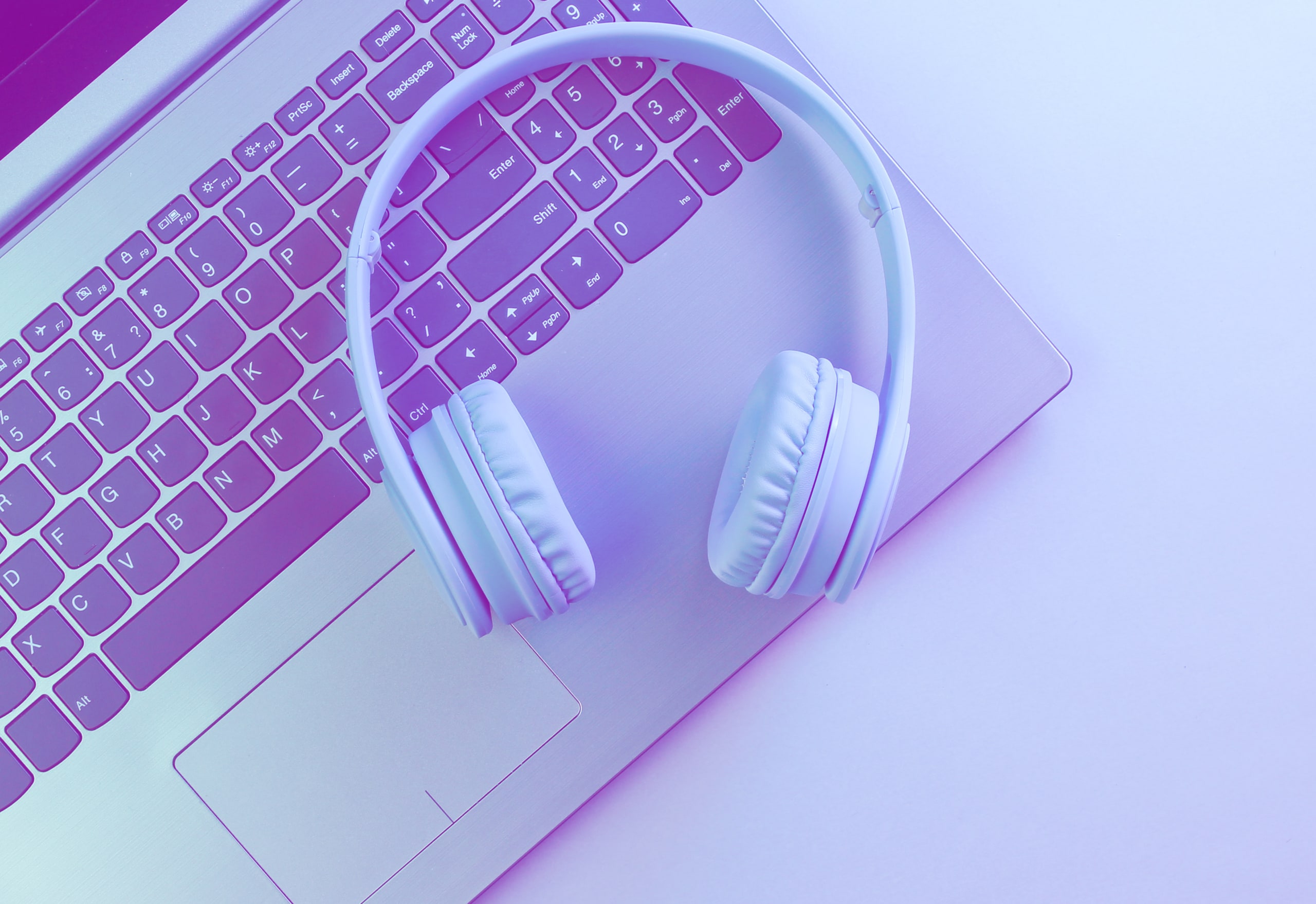 Stick to a work schedule by minimizing distractions wearing headphones
